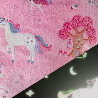 Wellness Fleece Glow in the dark Unicorns design D